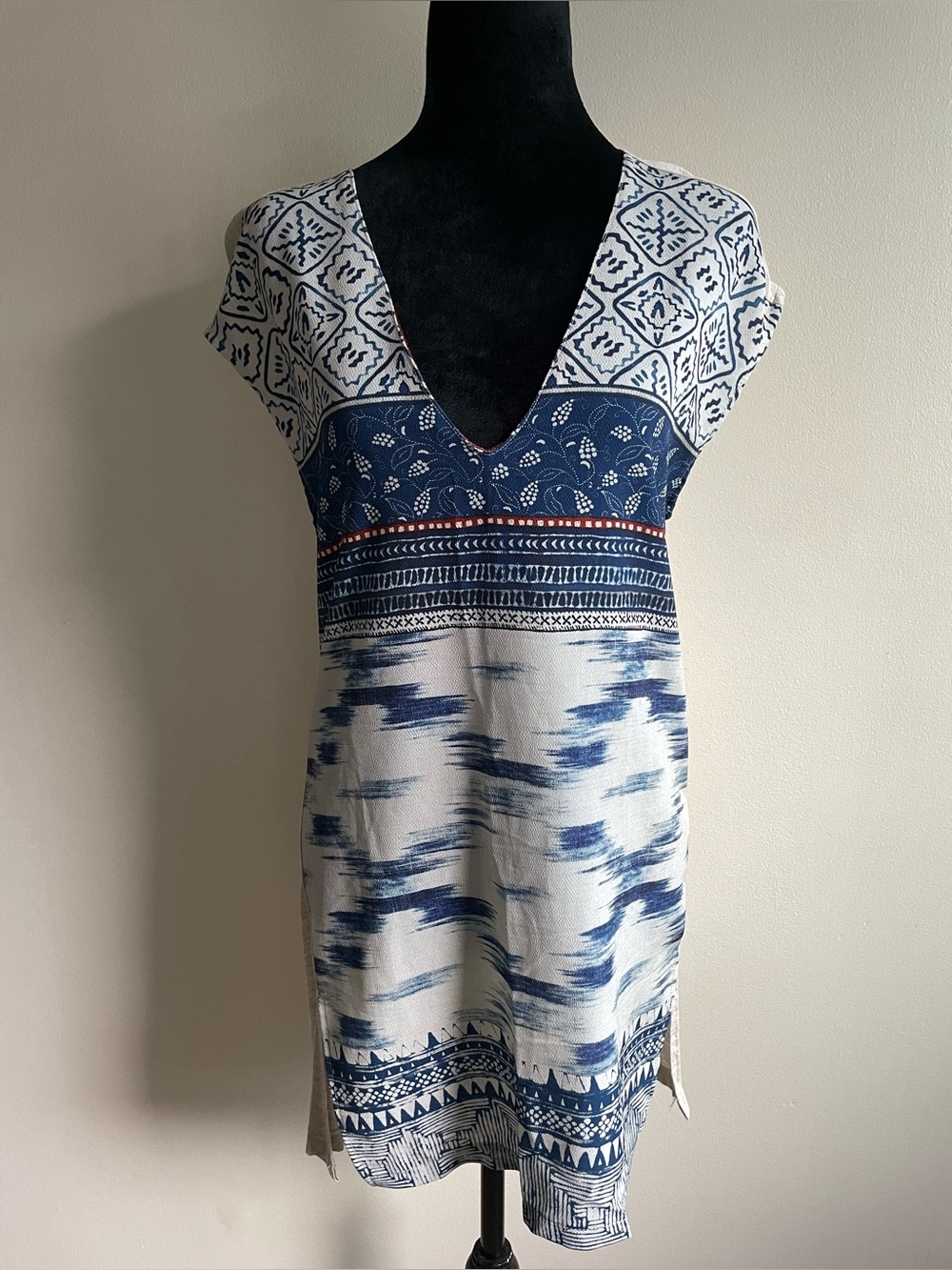 Zara Woman Printed Tunic Top Blue White Geometric Boho V Neck Size S